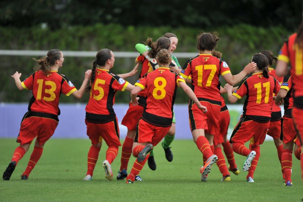 De jeugd, de toekomst van het Belgische vrouwenvoetbal, was talrijk aanwezig op het Live Your Goals Foot Festival - FOTO - David Catry