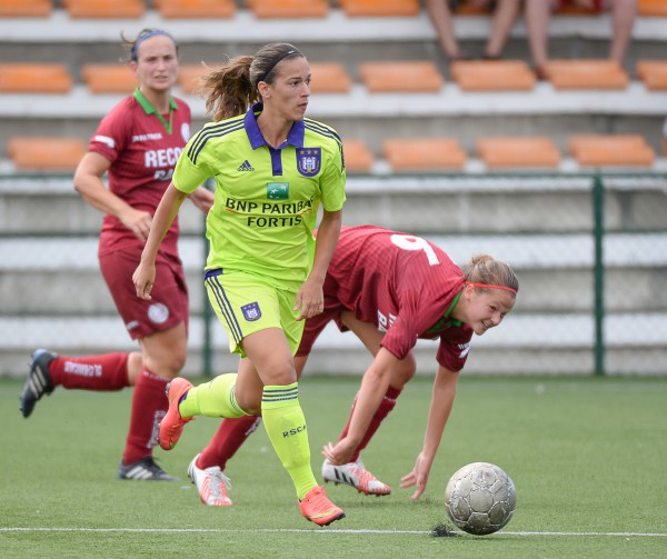 20150808 - ZULTE , BELGIUM : Anderlecht's Solange Rodrigues Carvalhas pictured during a friendly soccer match between the women teams of Zulte-Waregem and RSC Anderlecht , during the preparations for the 2015-2016 SUPERLEAGUE season, Saturday 8 August 2015 . PHOTO DAVID CATRY