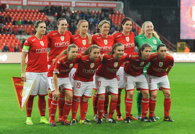 Het elftal van Standard dat aan de opdracht tegen de titelverdediger in de UEFA Women's Champions League begon! Foto - Dirk Vuylsteke