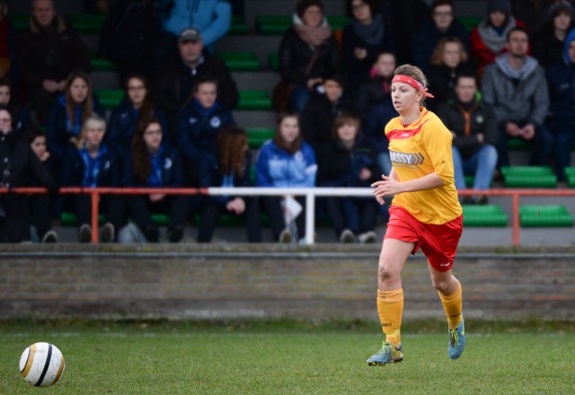 Jolien Baeten lukte twee doelpunten voor Massenhoven in de derby tegen Lierse B. Foto - David Catry