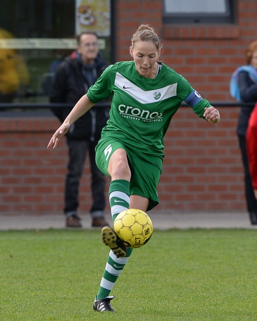 Mariska Hufkens lukte haar 30ste goal van het seizoen voor leider Maria-ter-Heide. Foto - David Catry