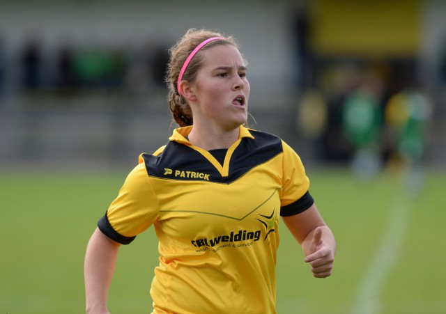 Céline Vandekerckhove scoorde 3 keer voor KSK Voorwaarts Zwevezele in de 5-5 op bezoek bij KSK Beveren. Foto - David Catry