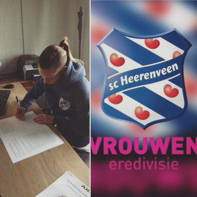 Jassina Blom tekent haar contract voor SC Heerenveen. Foto - (c) Fbac Jassina Blom
