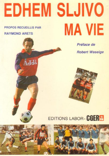 Het boek rond de balvirtuoos van RFC Luik! Foto - (c) Sportsmemories.be