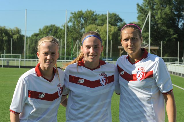 Het Belgisch trio Silke Demeyere, Jana Coryn en Maud Coutereels bepaalt mee de succesformule van Lille OSC! Foto - (c) Sportpix.be / Dirk Vuylsteke