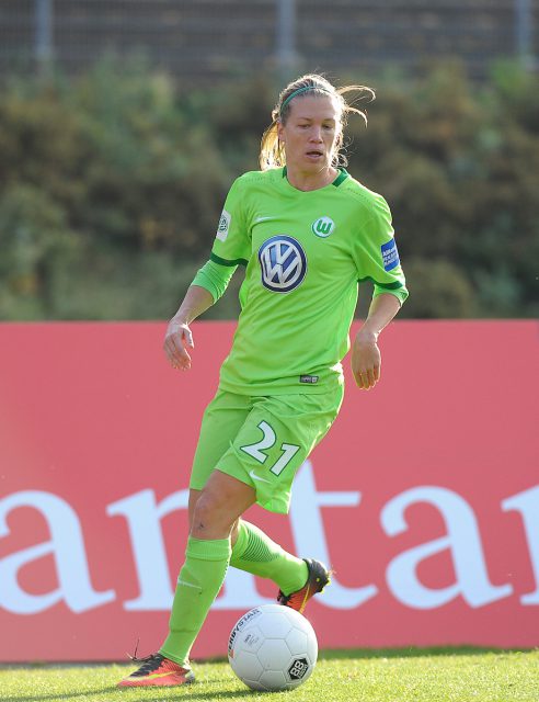 De Zwitserse Lara Dickenmann scoorde het winnende doelpunt op aangeven van Tessa Wullaert! Foto - (c) Sportpix.be / Dirk Vuylsteke