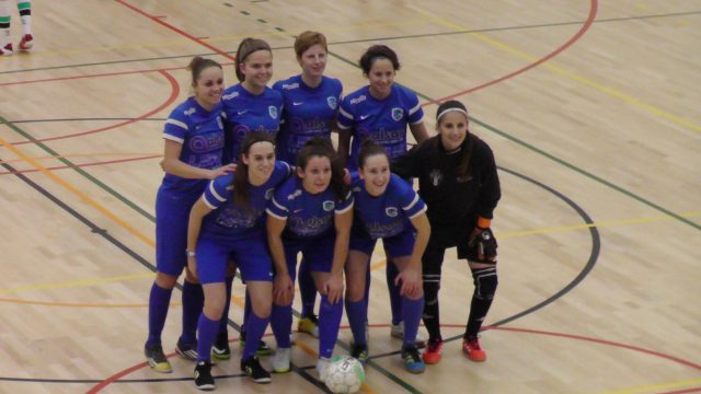 KRC Genk Ladies voor de aftrap van de finale tegen OH Leuven! Foto - (c) Vrouwenteam.be / MaMPict