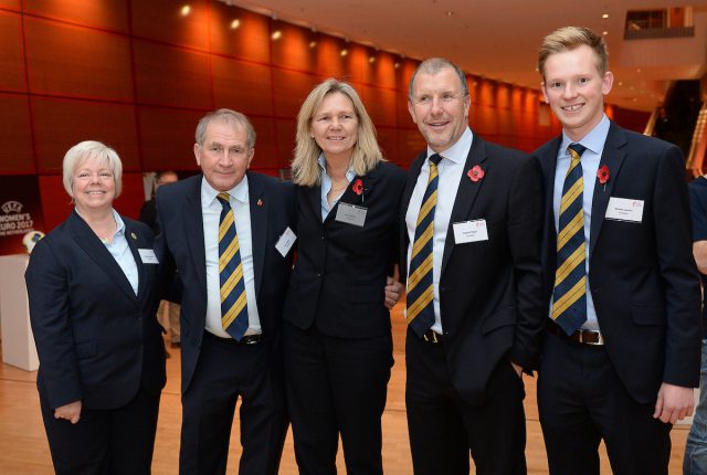 Bondscoach Anne Signeul met de Schotse delegatie tijdens de loting voor het EK 2017 in Rotterdam! Foto - (c) Sportpix.be / Dirk Vuylsteke