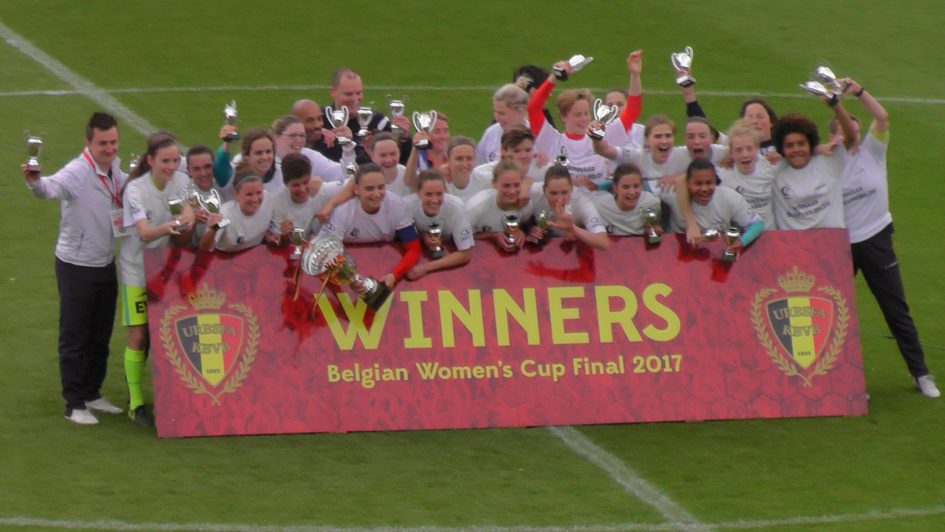 KAA Gent Ladies bij eerste bekerfinale meteen de trofee! video) – Vrouwenvoetbal.be