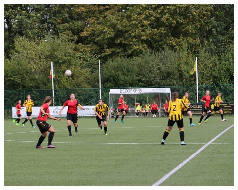 #2de Provinciale West-Vlaanderen: KVK Avelgem, FC Houthem En FC Menen ...